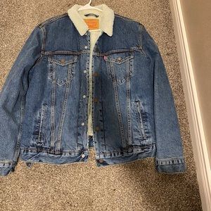 Men’s Levi’s denim Sherpa lined trucker jacket